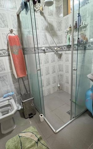 Casa à venda com 144m², 5 quartos e 2 vagas