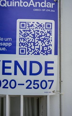 Casa à venda com 181m², 2 quartos e 2 vagasFachada