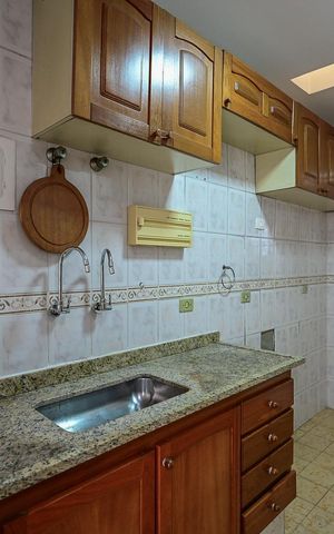 Casa à venda com 181m², 2 quartos e 2 vagasCozinha da Edícula 