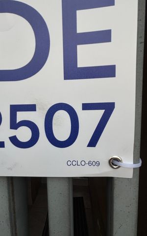 Casa à venda com 106m², 3 quartos e 1 vaga Casa à venda com 106m², 3 quartos e 1 vagaFachada