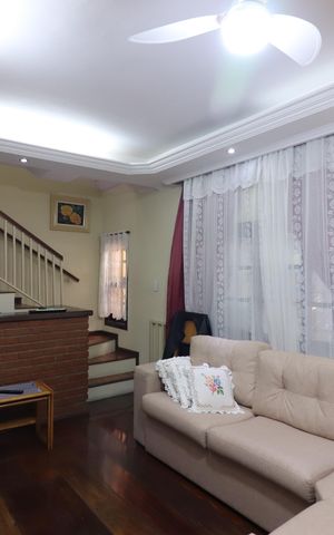 Casa à venda com 160m², 3 quartos e 2 vagasSala 