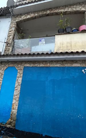 Casa para alugar com 198m², 4 quartos e sem vagaFachada + plaquinha