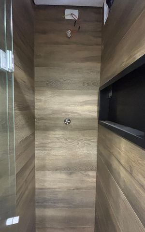 Apartamento à venda com 90m², 3 quartos e 1 vaga Apartamento à venda com 90m², 3 quartos e 1 vagaCobertura - Suite Banheiro
