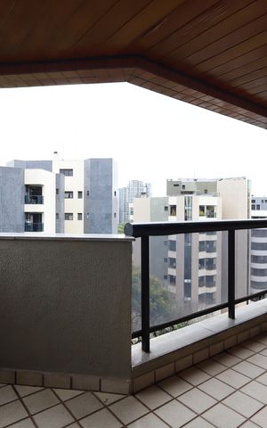 Apartamento à venda com 212m², 4 quartos e 3 vagasVaranda da Sala