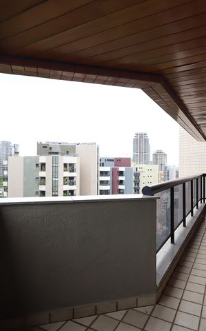 Apartamento à venda com 212m², 4 quartos e 3 vagasVaranda da Sala