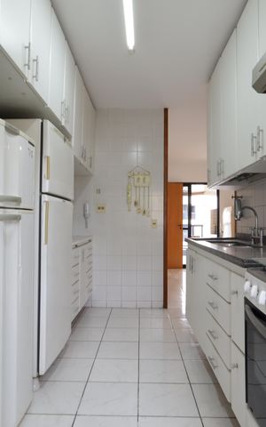 Apartamento à venda com 212m², 4 quartos e 3 vagasCozinha