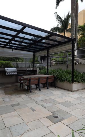 Apartamento à venda com 212m², 4 quartos e 3 vagasÁrea comum - Churrasqueira