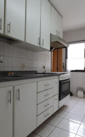 Apartamento à venda com 212m², 4 quartos e 3 vagasCozinha