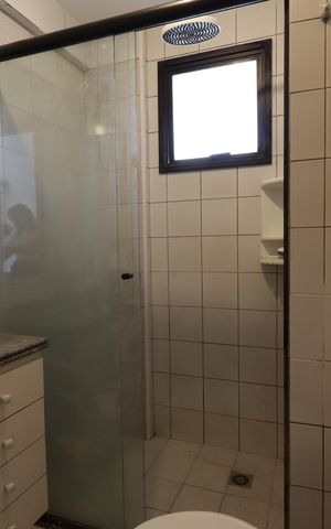 Apartamento à venda com 212m², 4 quartos e 3 vagasBanheiro da Suíte 2