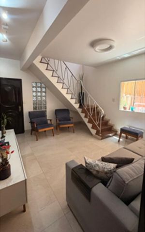 Casa à venda com 153m², 3 quartos e 2 vagas