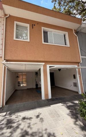 Casa à venda com 153m², 3 quartos e 2 vagas