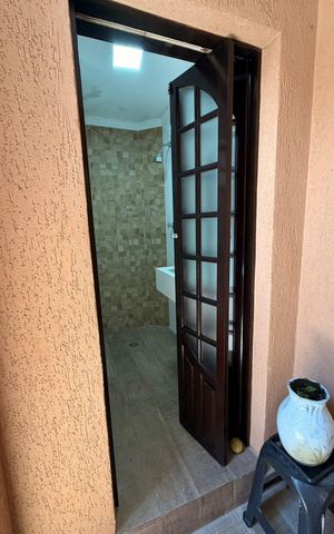 Casa à venda com 153m², 3 quartos e 2 vagas