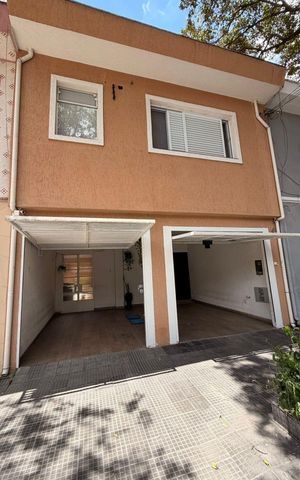 Casa à venda com 153m², 3 quartos e 2 vagas