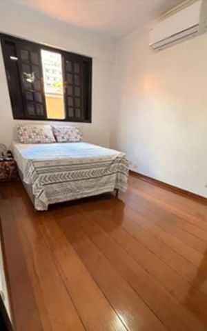 Casa à venda com 153m², 3 quartos e 2 vagas