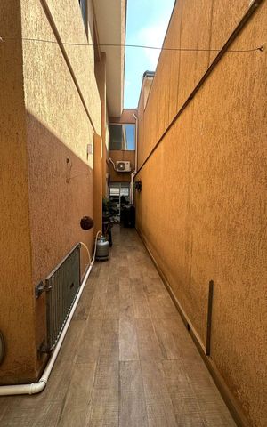 Casa à venda com 153m², 3 quartos e 2 vagas