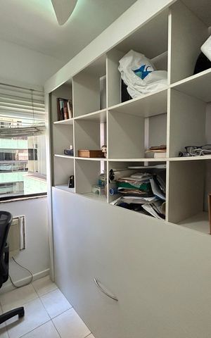 Apartamento à venda com 98m², 4 quartos e 2 vagasEscritório