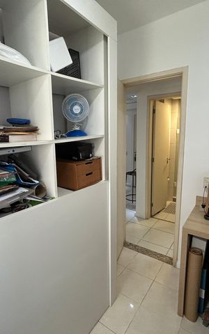 Apartamento à venda com 98m², 4 quartos e 2 vagasEscritório