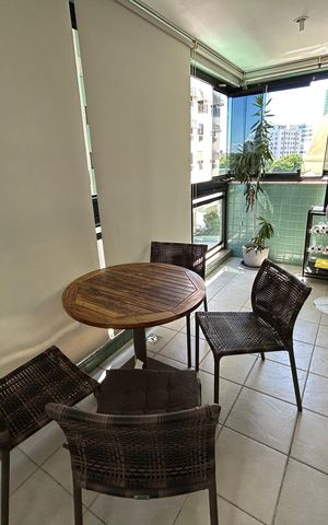 Apartamento à venda com 98m², 4 quartos e 2 vagasVaranda da Sala