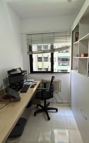 Apartamento à venda com 98m², 4 quartos e 2 vagasEscritório