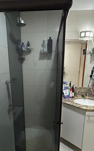 Apartamento à venda com 98m², 4 quartos e 2 vagasBanheiro da Suíte