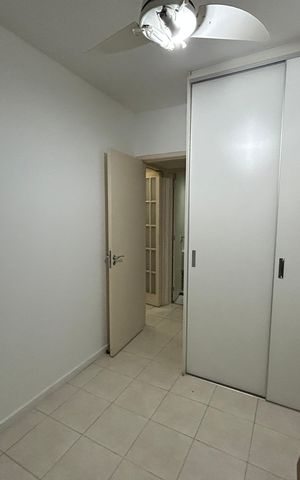 Apartamento à venda com 98m², 4 quartos e 2 vagasQuarto 1