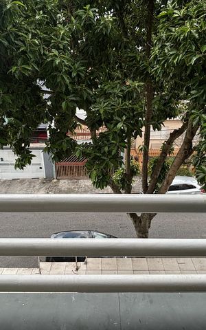Apartamento à venda com 190m², 3 quartos e 2 vagas Apartamento à venda com 190m², 3 quartos e 2 vagasSala Varanda