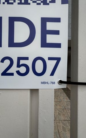 Apartamento à venda com 190m², 3 quartos e 2 vagas Apartamento à venda com 190m², 3 quartos e 2 vagasFachada