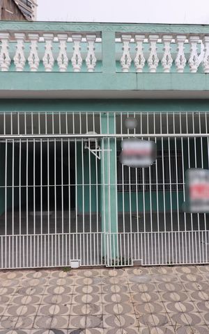 Casa para alugar com 150m², 3 quartos e 3 vagasFachada 