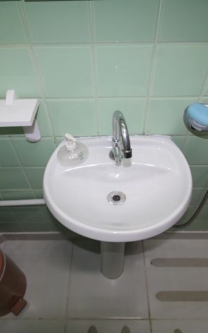 Casa para alugar com 360m², 3 quartos e 4 vagasBanheiro 1