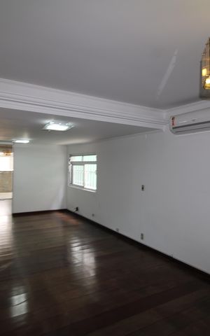 Casa para alugar com 360m², 3 quartos e 4 vagasSala