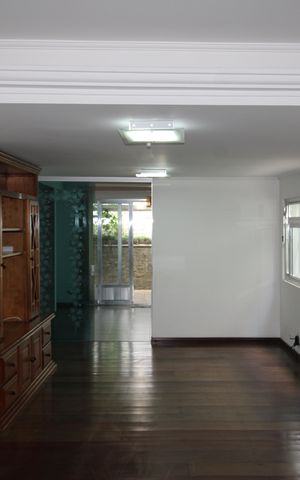 Casa para alugar com 360m², 3 quartos e 4 vagasSala