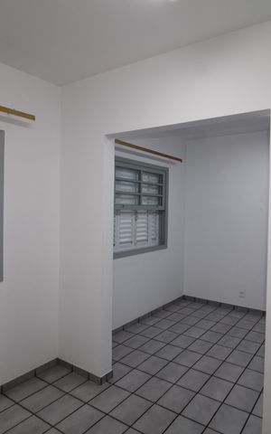 Casa para alugar com 360m², 3 quartos e 4 vagasÁrea de Serviço - Quarto 1