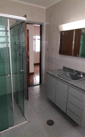 Casa para alugar com 360m², 3 quartos e 4 vagasBanheiro 3
