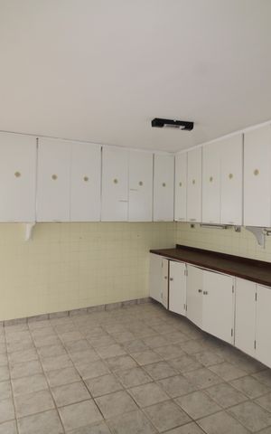 Casa para alugar com 360m², 3 quartos e 4 vagasÁrea de Serviço