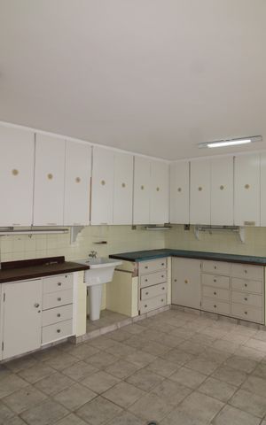 Casa para alugar com 360m², 3 quartos e 4 vagasÁrea de Serviço