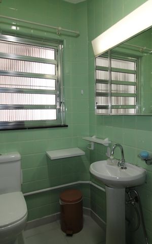 Casa para alugar com 360m², 3 quartos e 4 vagasBanheiro 1