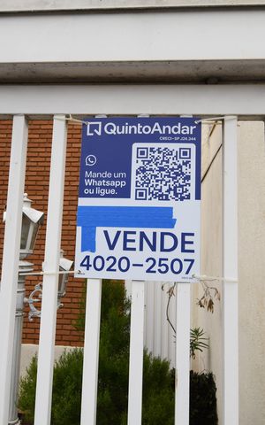 Casa à venda com 250m², 4 quartos e 4 vagasPlaca
