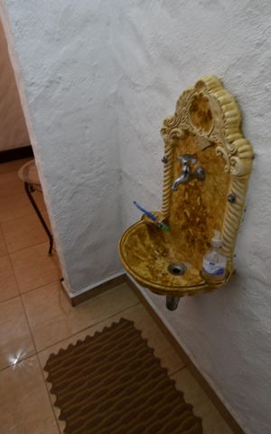 Casa à venda com 250m², 4 quartos e 4 vagasLavabo