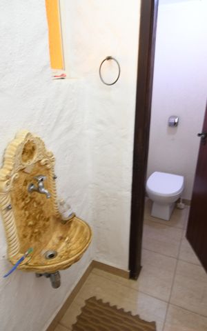 Casa à venda com 250m², 4 quartos e 4 vagasLavabo