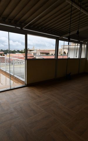 Casa à venda com 250m², 4 quartos e 4 vagasQuarto 2 - Suíte Varanda