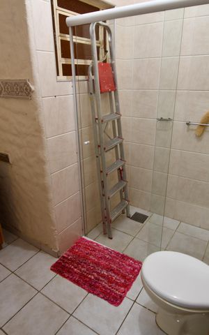 Casa à venda com 250m², 4 quartos e 4 vagasBanheiro Suíte