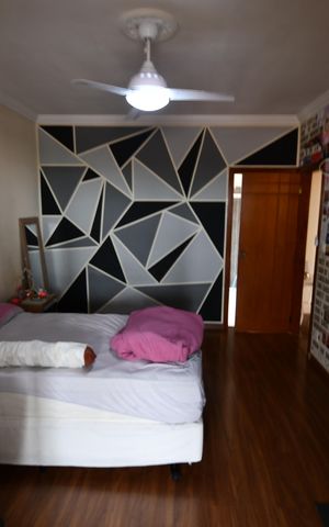 Casa à venda com 250m², 4 quartos e 4 vagasQuarto 3 - Suíte