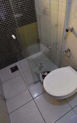 Casa à venda com 250m², 4 quartos e 4 vagasBanheiro Suíte