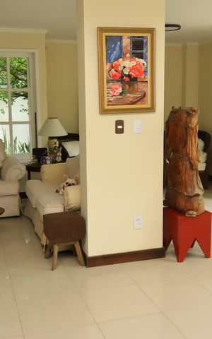 Casa de condomínio para alugar com 600m², 5 quartos e 2 vagasSala