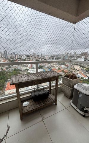 Apartamento à venda com 82m², 3 quartos e 3 vagas Apartamento à venda com 82m², 3 quartos e 3 vagasVaranda