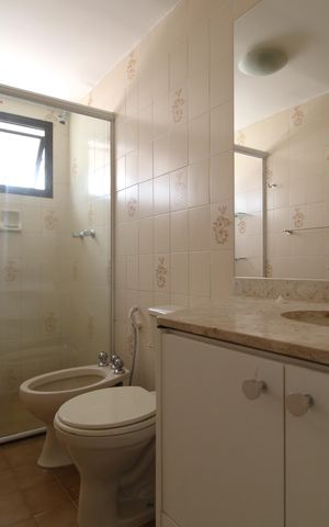 Apartamento à venda com 57m², 1 quarto e sem vagaBanheiro da Suíte