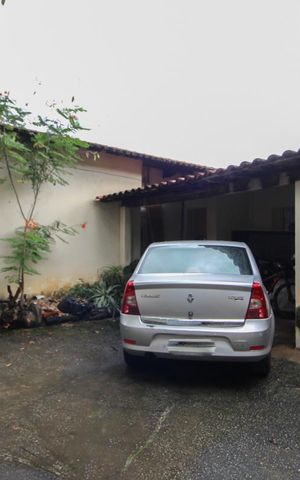 Casa à venda com 446m², 3 quartos e 4 vagas Casa à venda com 446m², 3 quartos e 4 vagasGaragem