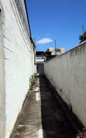 Casa à venda com 60m², 2 quartos e sem vagaCorredor de Acesso