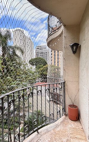 Apartamento à venda com 85m², 3 quartos e 1 vaga Apartamento à venda com 85m², 3 quartos e 1 vagaVaranda