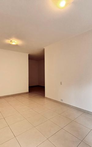 Apartamento à venda com 85m², 3 quartos e 1 vaga Apartamento à venda com 85m², 3 quartos e 1 vagaSala